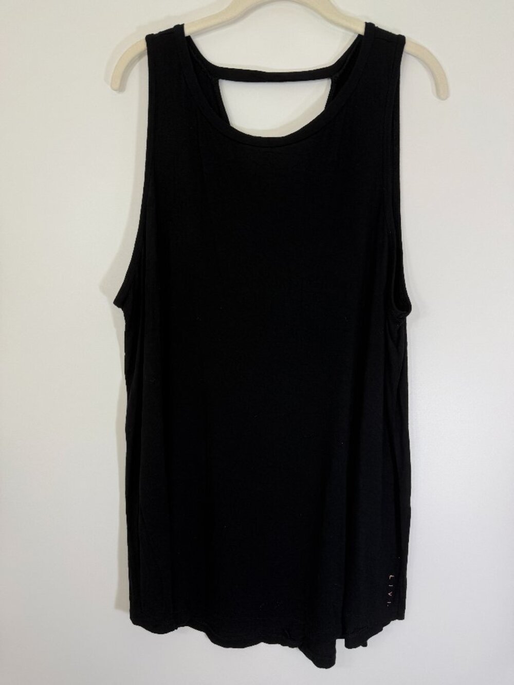 LIVI Lane Bryant Tank Top Women 18/20 Black Tunic Sleeveless Athleisure Pullover